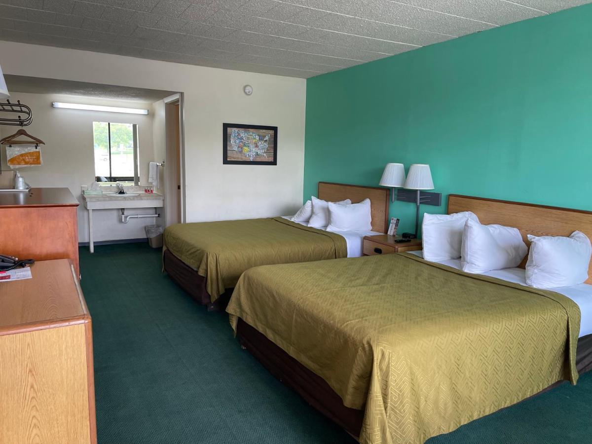 Horseshoe Curve Lodge Altoona Exterior photo